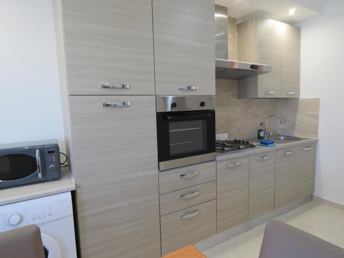Aquamarine Sea Front Apartments - Second Floor Marsaskala Exterior foto